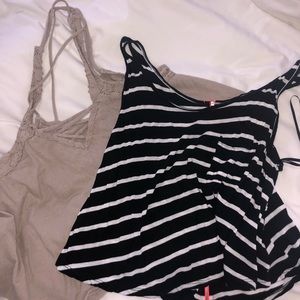 Set of two flowy tank tops